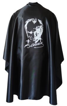 Atatürk Baskılı Pelerin Siyah | 10 Kasım Atatürk Baskılı Siyah Pelerin 10 Numara (13 - 15 Yaş) Boy: 105 X Genişlik: 135 cm