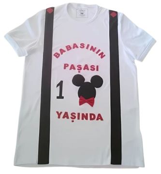 Babalar İçin Keçe Aplikeli Mickey Mouse Temalı Tişört